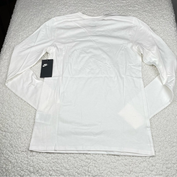 Nike  Long Sleeve Cotton Tee Essential White Medium  NWT - Picture 2 of 7